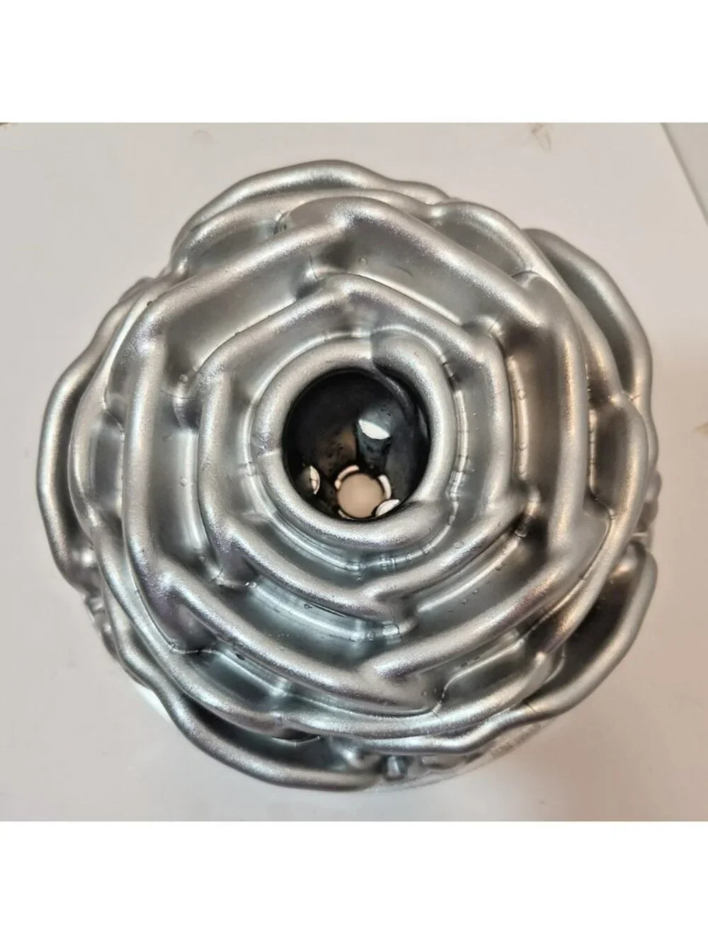Nordic Ware Rose Flower Bundt Cake Pan Cast Aluminum Non Stick USA 10 Cup Mold